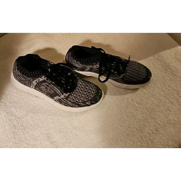 Aldo Women's Black Knit Walking Sneakers Size 7 - Picture 3 of 10